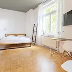 Boutique Lofts & Am Park Apartahotel 4*