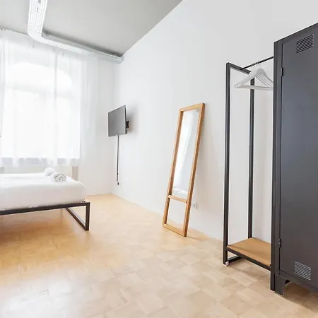 Aparthotel Boutique Lofts & Am Park 4*