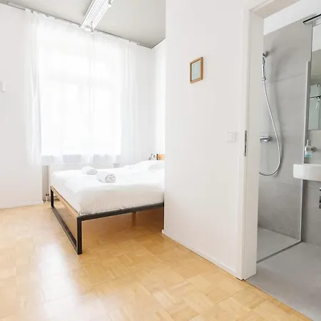 Boutique Lofts & Am Park 3*