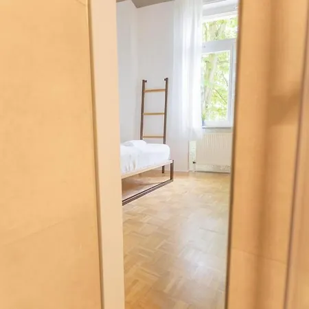 Boutique Lofts & Am Park 4*