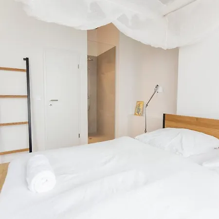 Apartmanhotel Boutique Lofts & Am Park 3*