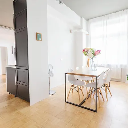 Boutique Lofts & Am Park 3* Offenbach am Main