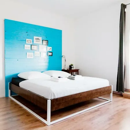 Boutique Lofts & Am Park 3*