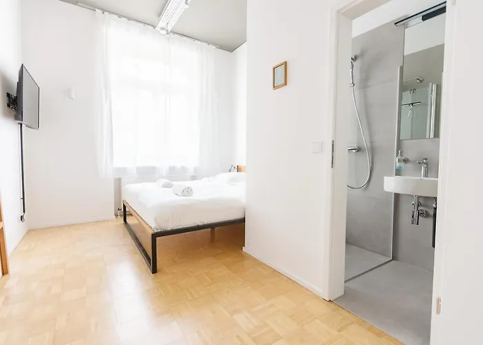 Boutique Lofts & Am Park 4*