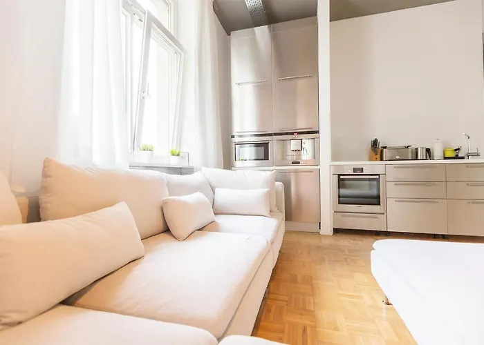 Boutique Lofts & Am Park 4*