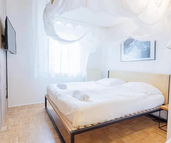 Boutique Lofts & Am Park